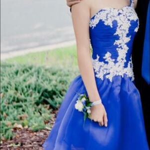 Blue homecoming or prom dress
